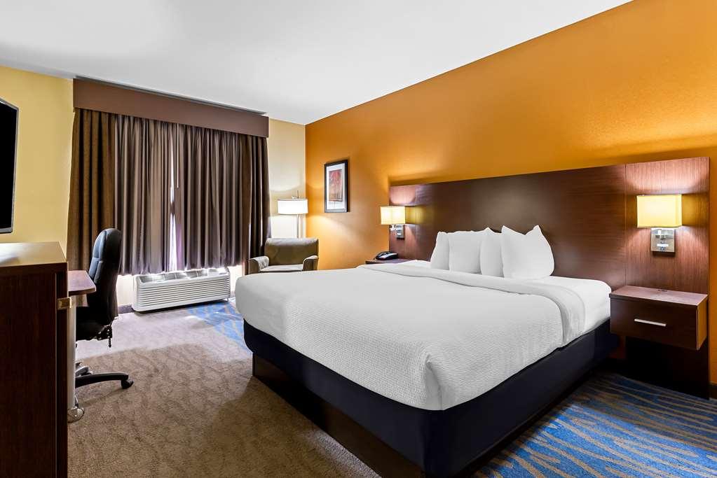 Best Western St. Louis Airport North Hotel & Suites Хазелвуд Номер фото