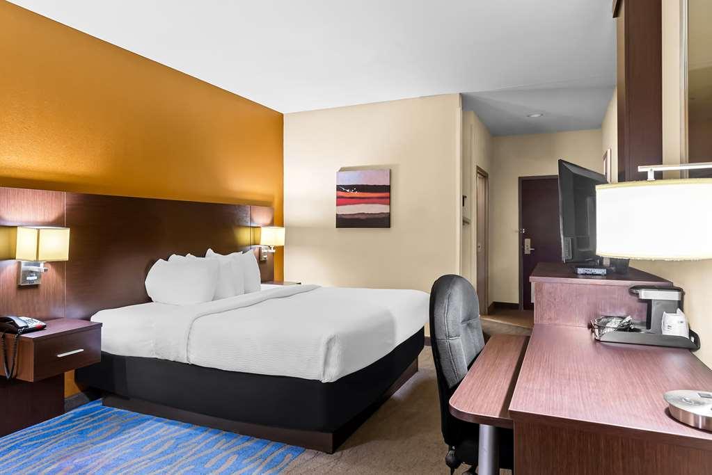 Best Western St. Louis Airport North Hotel & Suites Хазелвуд Номер фото